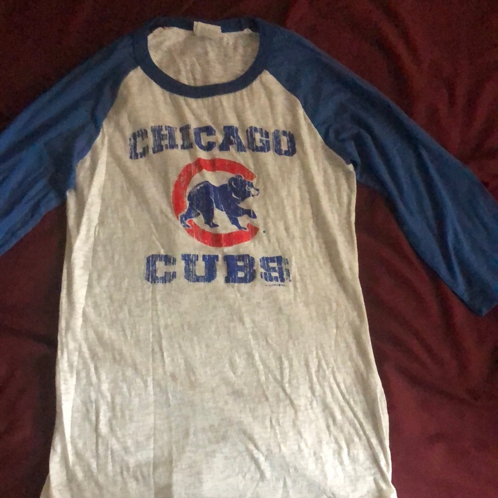 Cute Chicago Cubs Shirt, Half sleeve.